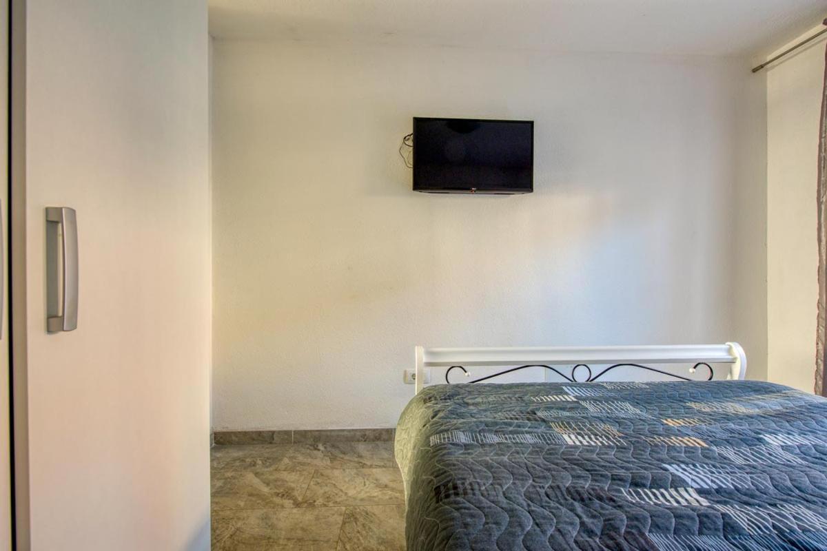 רוביני Apartments Ina & Ika מראה חיצוני תמונה
