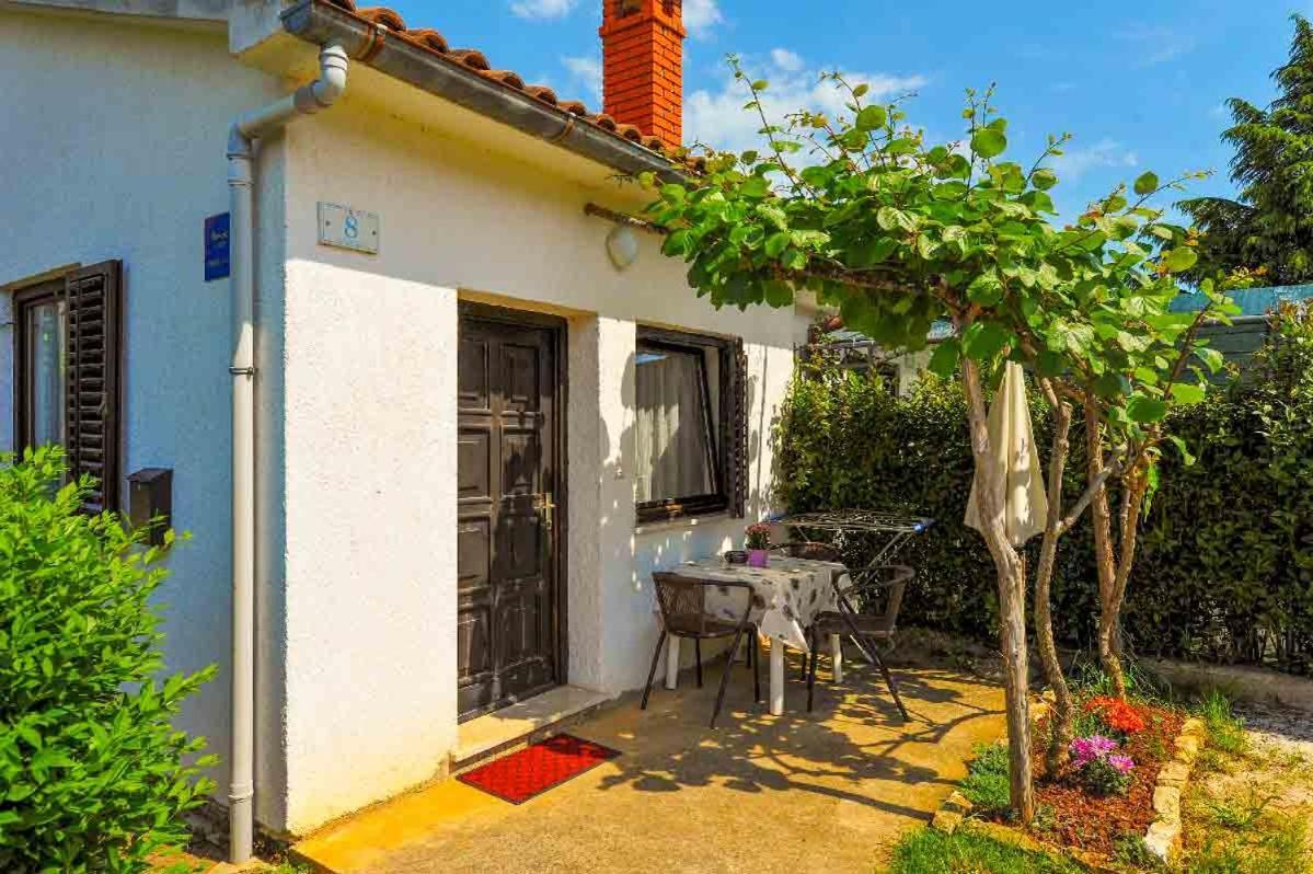 רוביני Apartments Ina & Ika מראה חיצוני תמונה
