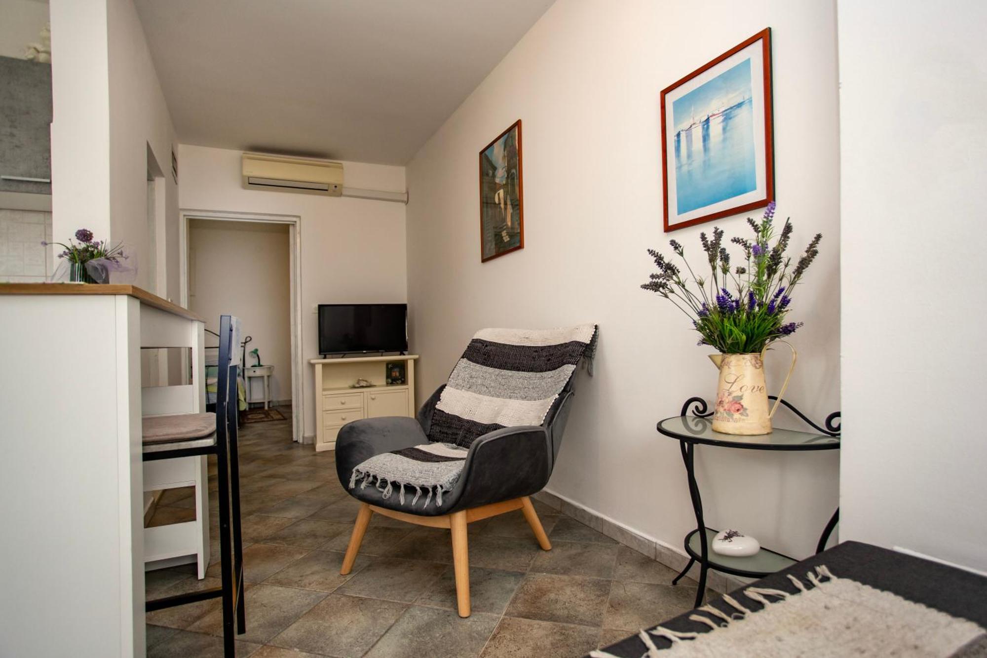 רוביני Apartments Ina & Ika מראה חיצוני תמונה