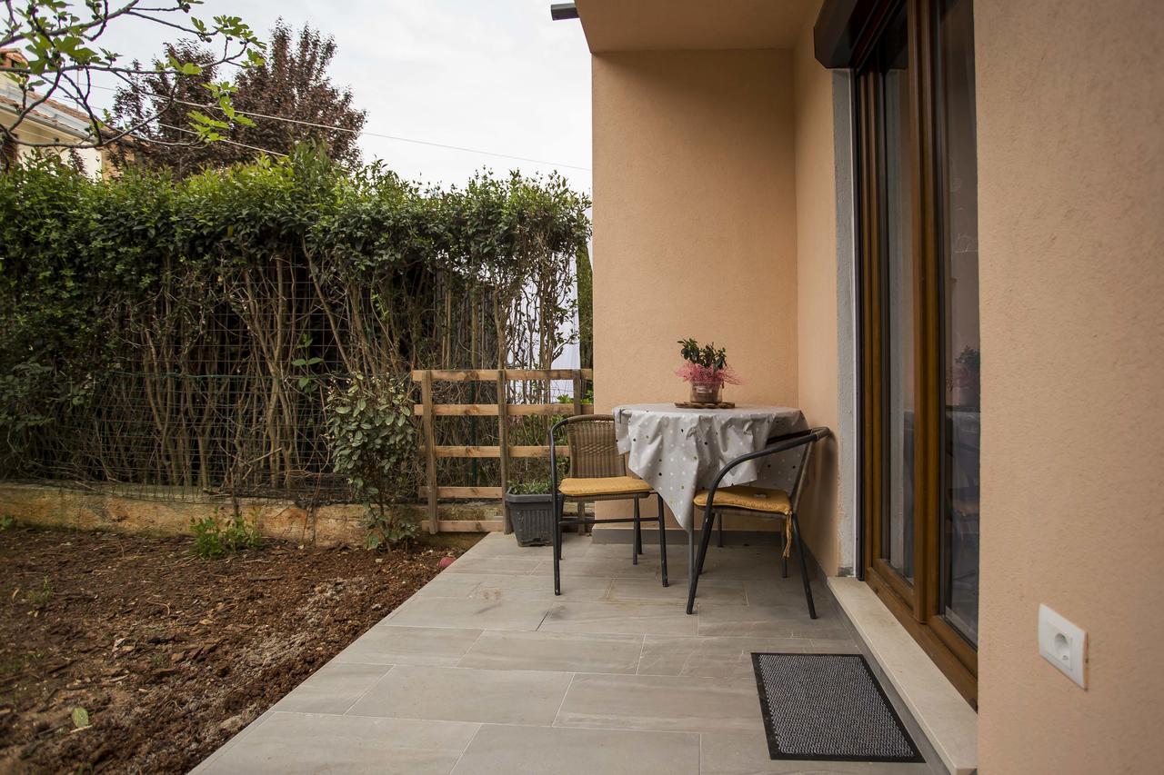 רוביני Apartments Ina & Ika מראה חיצוני תמונה